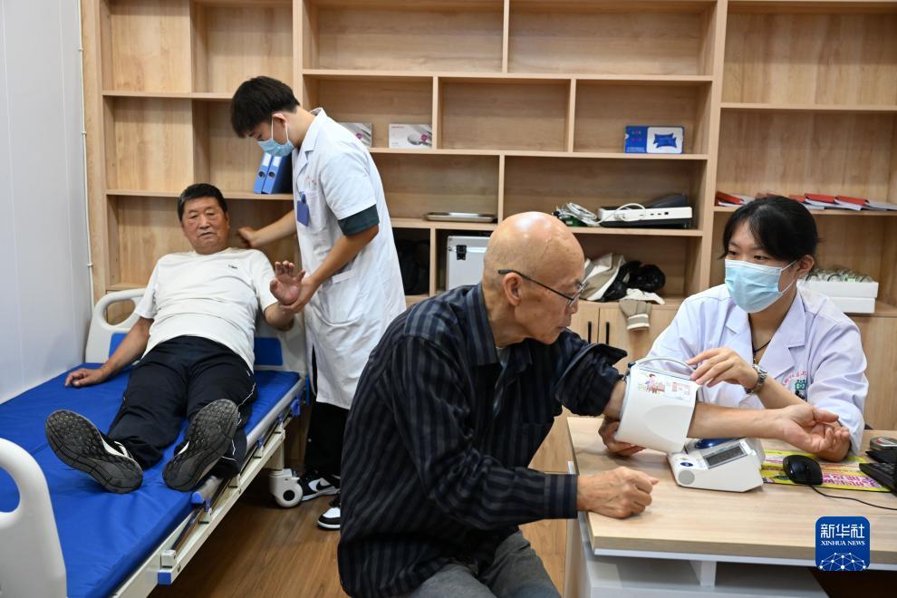 宾利棋牌官网